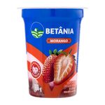 Iogurte-Integral-com-Calda-e-Pedacos-de-Morango-Betania-Pote-150g