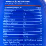 Iogurte-Desnatado-com-Polpa-de-Morango-Betania-Garrafa-900g