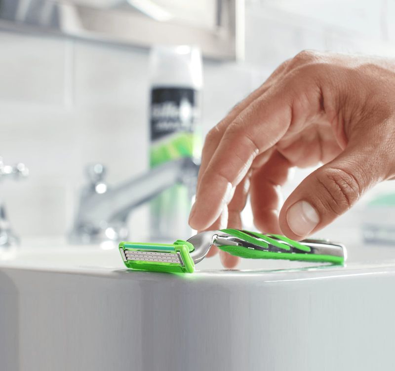mach3-sensitive-razor-blades-DT_2x__2_