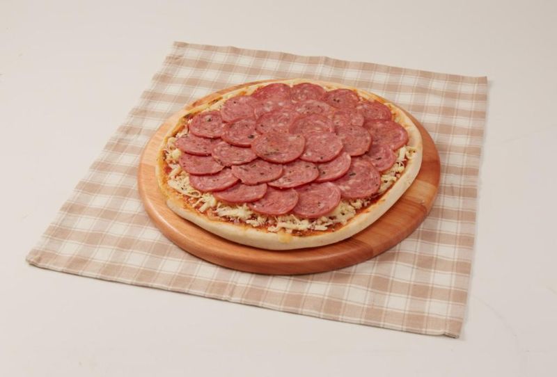 Pizza-Mussarela-e-Calabresa-Media-500g